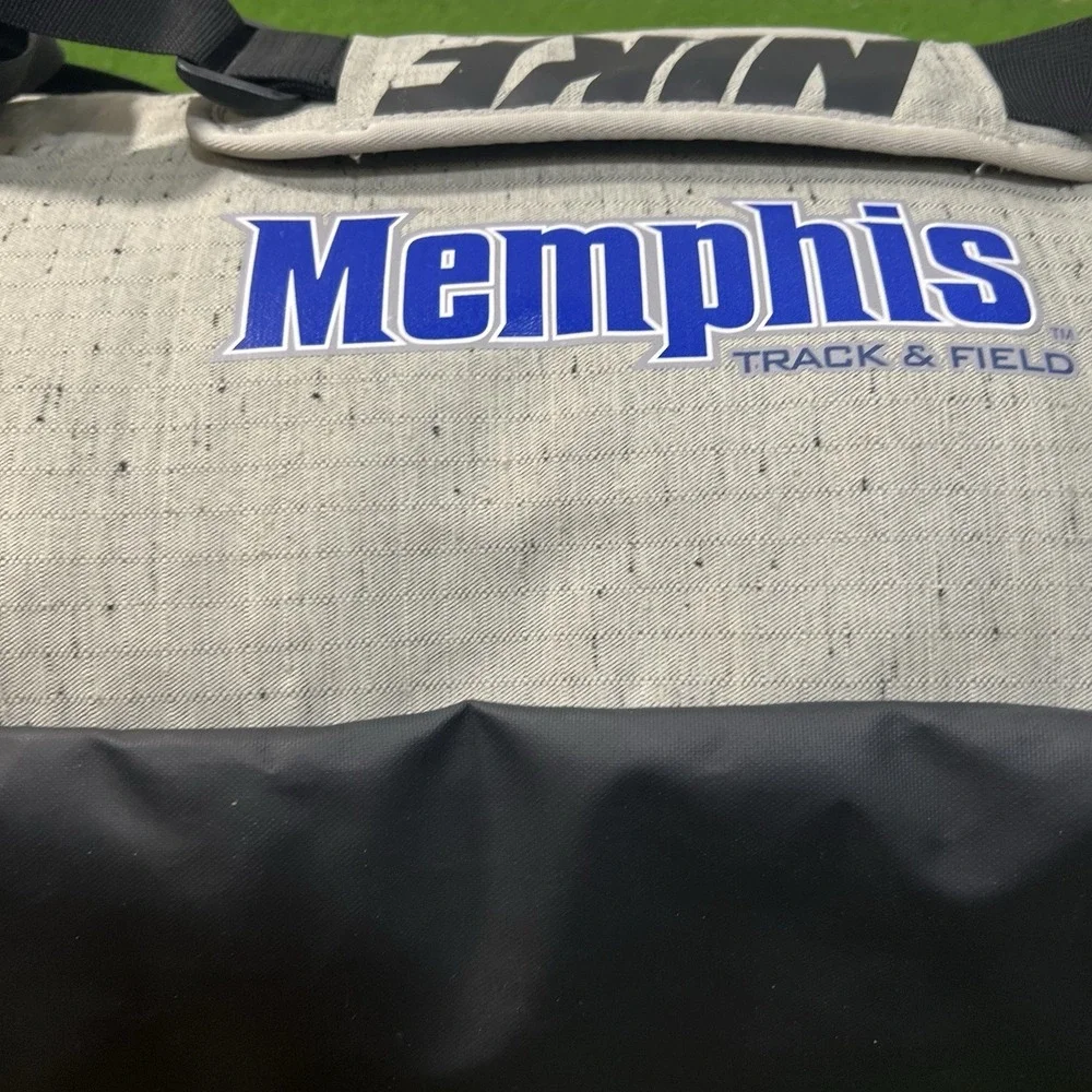 Memphis Tigers Team Issue Duffle Bag Nike Tiger Track & Field Gym Bag EUC UofM
